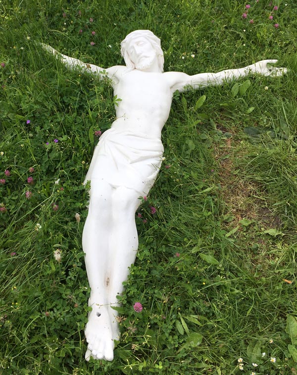 Lissy Projekt Jesus am Kreuz, Bild 10, die Jesus Statue